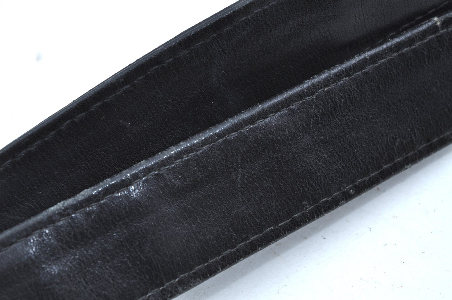 Authentic GUCCI Shoulder Hand Bag Purse Leather Black J9136