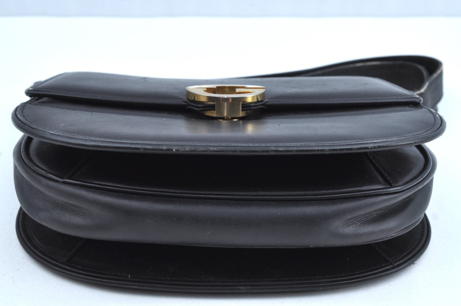 Authentic GUCCI Shoulder Hand Bag Purse Leather Black J9136