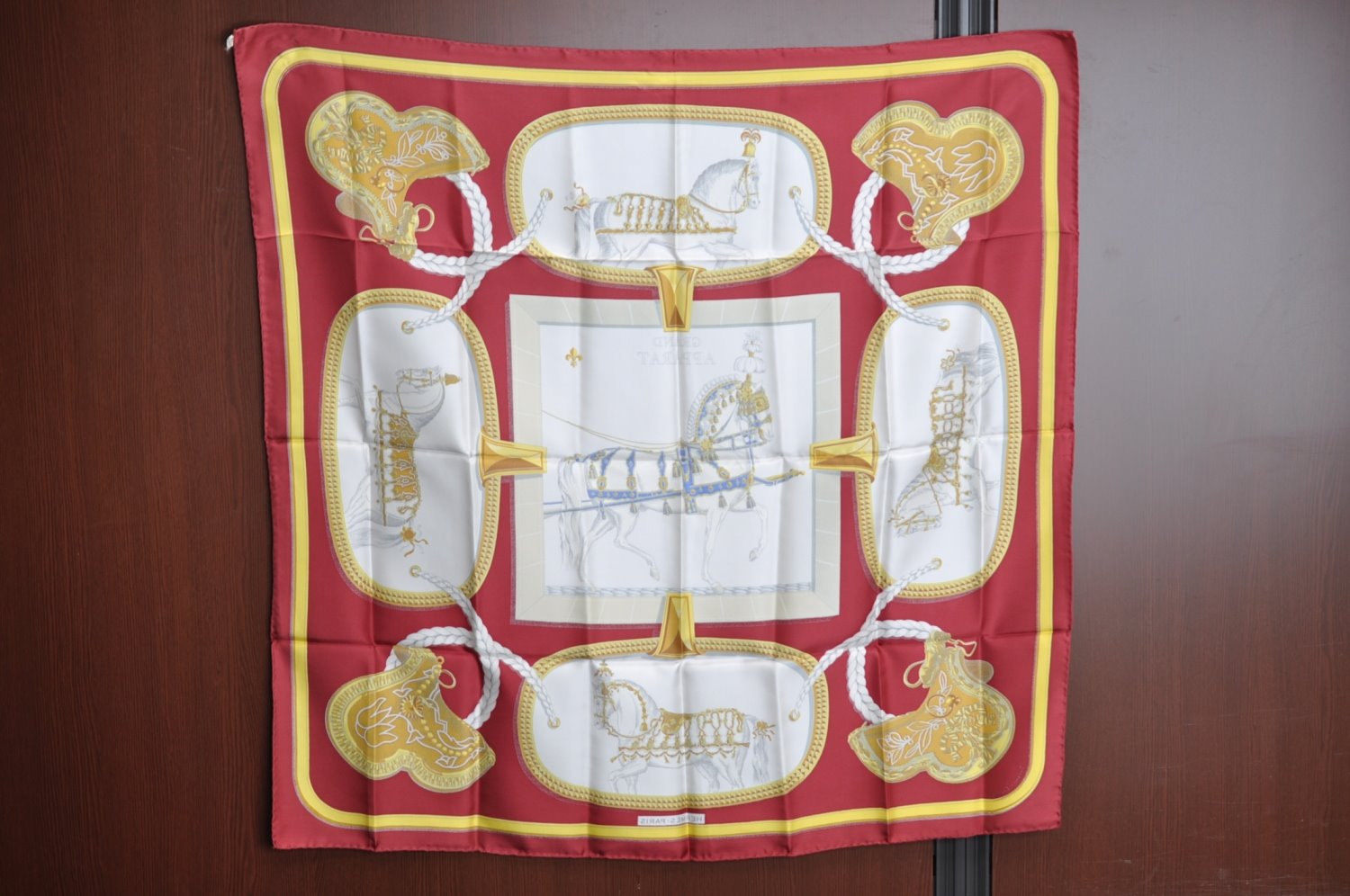 Authentic HERMES Carre 90 Scarf 