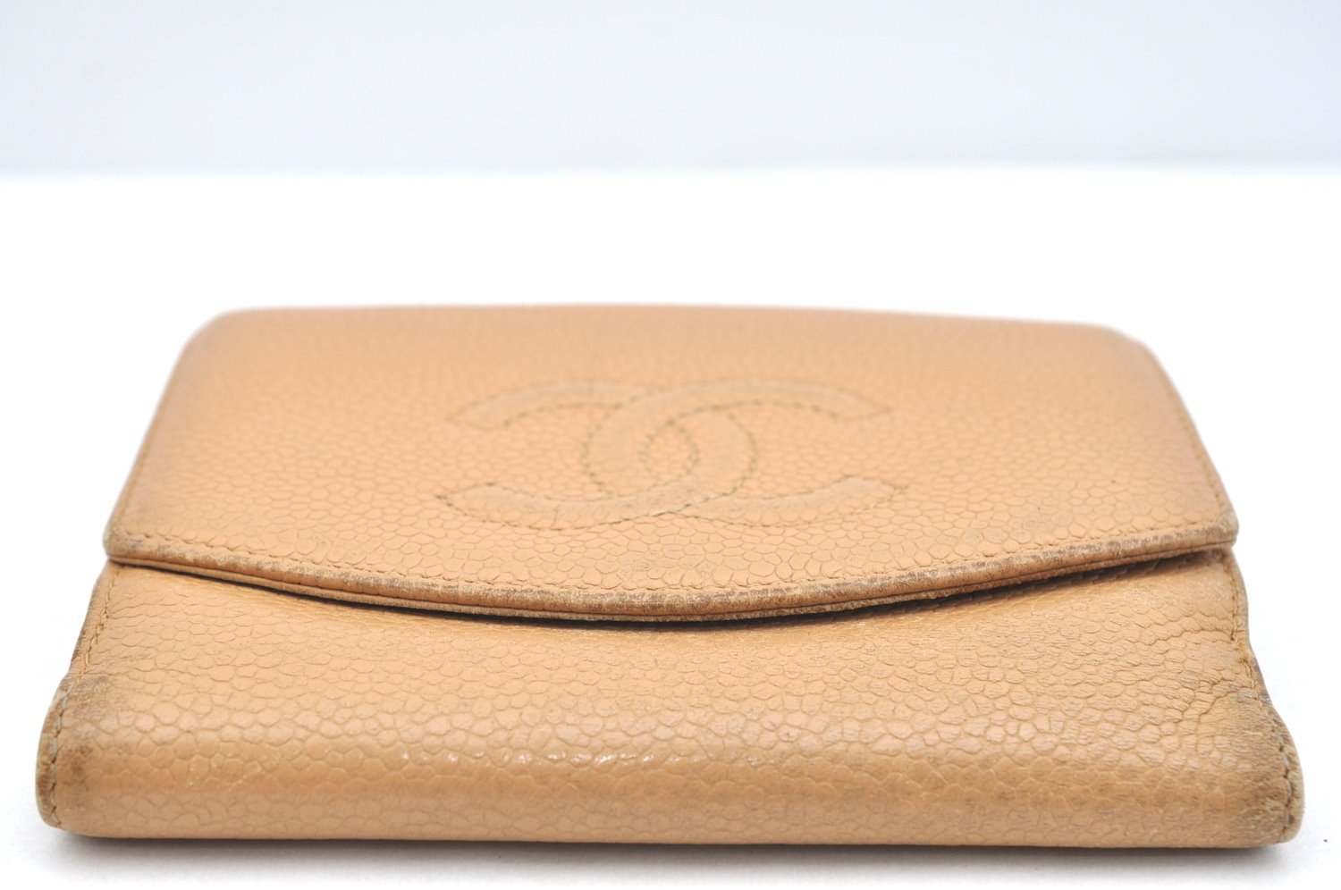 Authentic CHANEL Caviar Skin CC Logo Bifold Wallet Purse Beige J9213