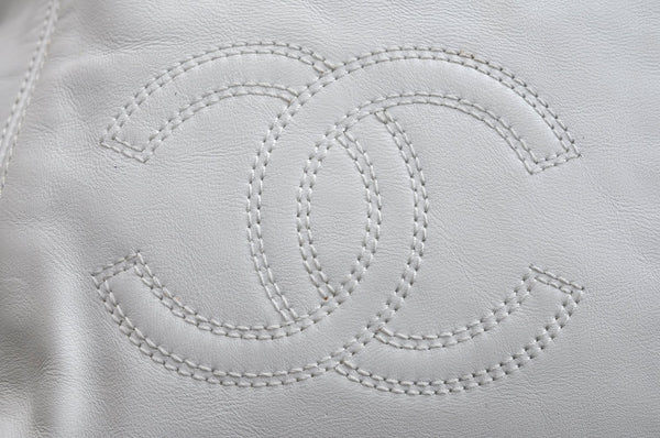 Authentic CHANEL Lamb Skin CC Logo Shoulder Bag Purse White J9224