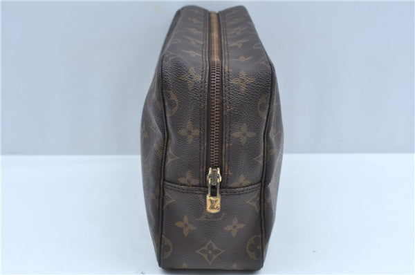 Auth Louis Vuitton Monogram Trousse Toilette 28 Clutch Hand Bag M47522 LV J9402