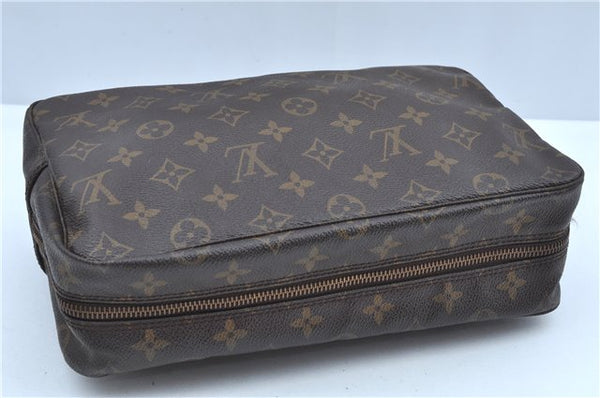Auth Louis Vuitton Monogram Trousse Toilette 28 Clutch Hand Bag M47522 LV J9402