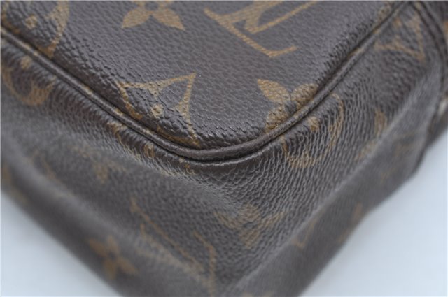 Auth Louis Vuitton Monogram Trousse Toilette 28 Clutch Hand Bag M47522 LV J9402