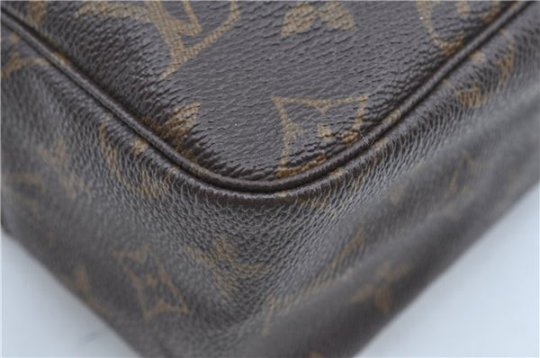 Auth Louis Vuitton Monogram Trousse Toilette 28 Clutch Hand Bag M47522 LV J9402