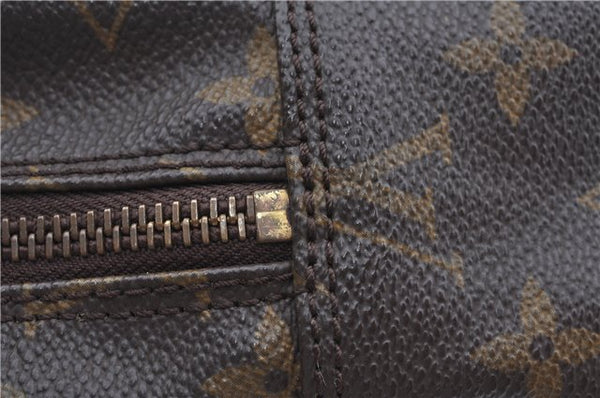 Auth Louis Vuitton Monogram Trousse Toilette 28 Clutch Hand Bag M47522 LV J9402