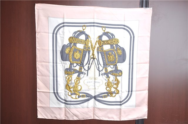 Authentic HERMES Carre 90 Scarf 