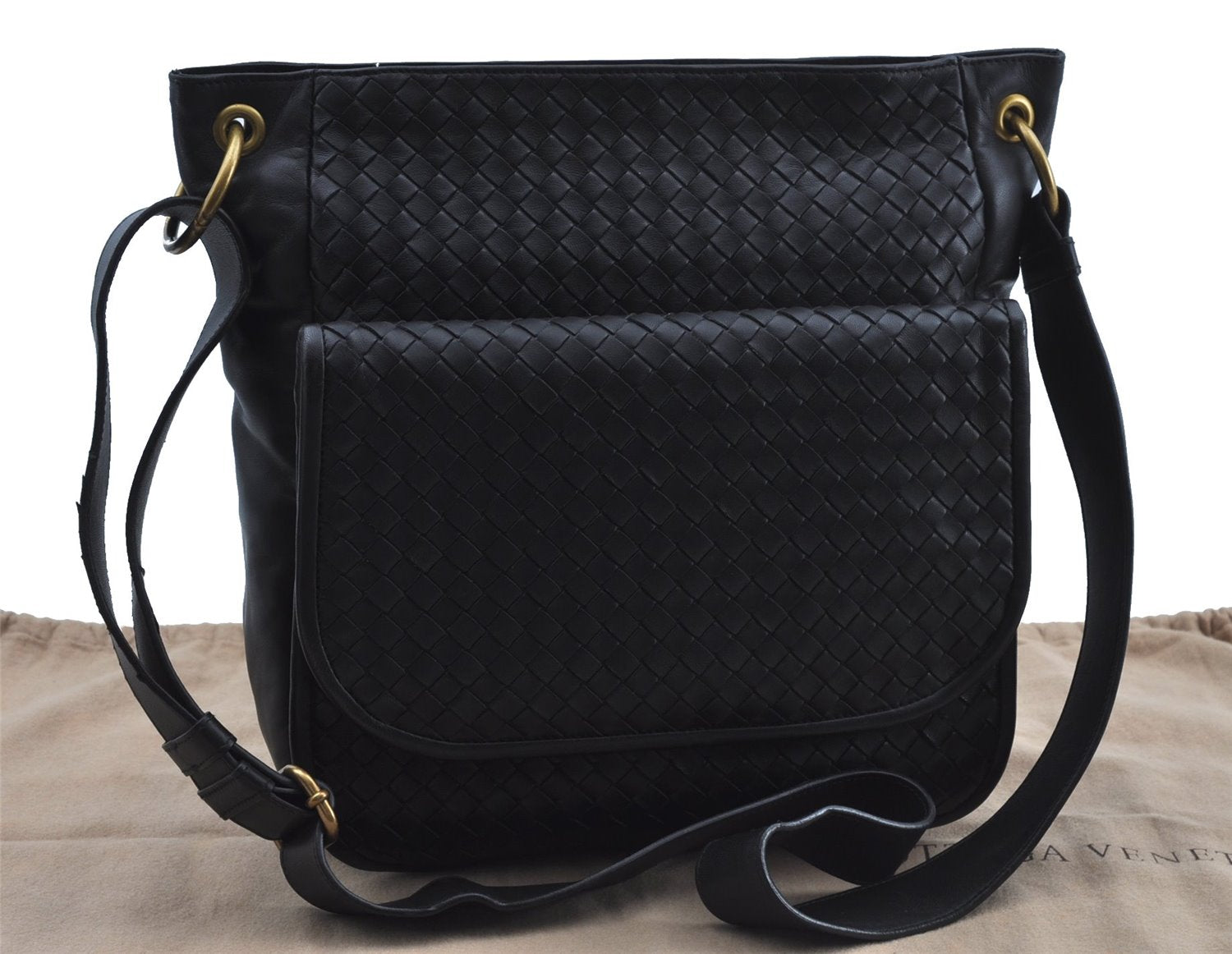 Authentic BOTTEGA VENETA Intrecciato Leather Shoulder Cross Body Bag Black J9614