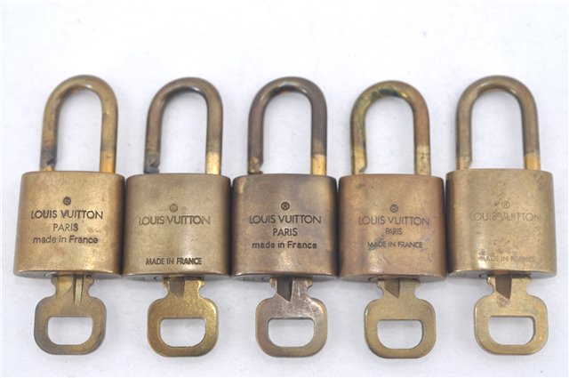 Authentic Louis Vuitton Padlock & Keys 10Set LV J9616