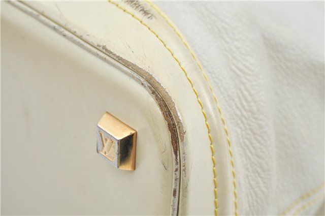 Authentic Louis Vuitton Suhali Lockit MM Hand Bag White Ivory M91874 LV J9667