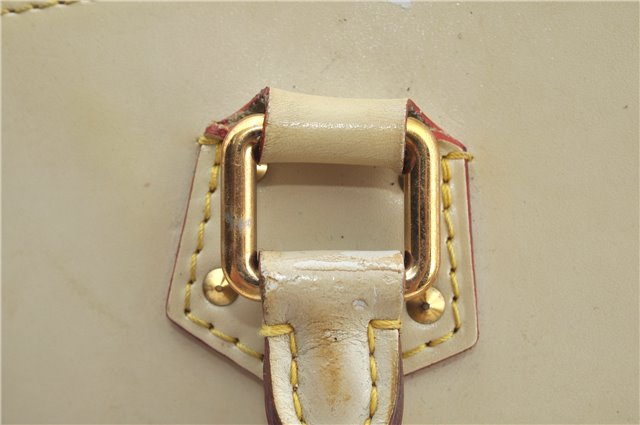 Authentic Louis Vuitton Suhali Lockit MM Hand Bag White Ivory M91874 LV J9667