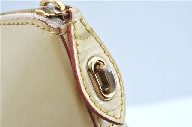 Authentic Louis Vuitton Suhali Lockit MM Hand Bag White Ivory M91874 LV J9667