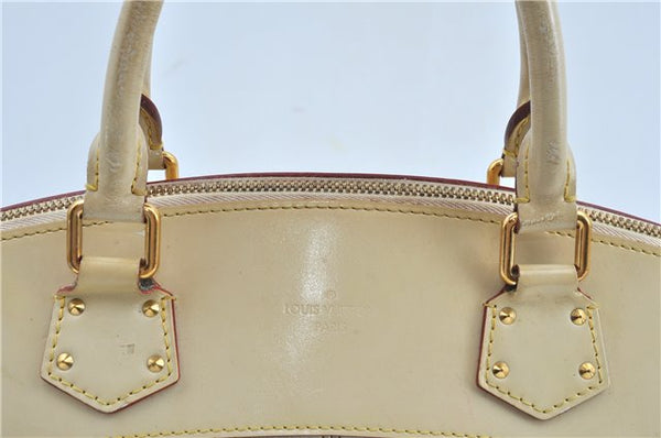 Authentic Louis Vuitton Suhali Lockit MM Hand Bag White Ivory M91874 LV J9667