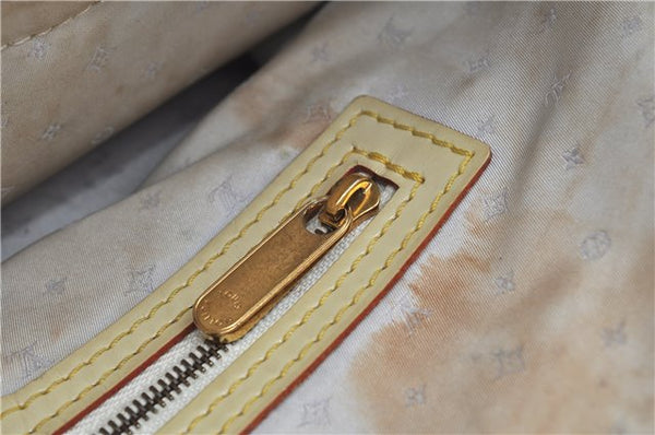 Authentic Louis Vuitton Suhali Lockit MM Hand Bag White Ivory M91874 LV J9667