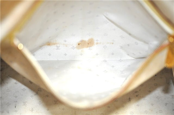 Authentic Louis Vuitton Suhali Lockit MM Hand Bag White Ivory M91874 LV J9667