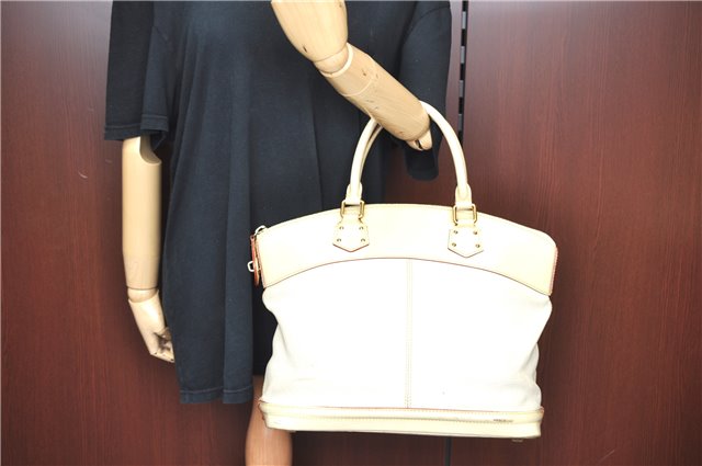 Authentic Louis Vuitton Suhali Lockit MM Hand Bag White Ivory M91874 LV J9667