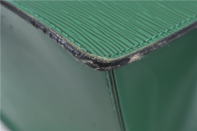 Authentic Louis Vuitton Epi Riviera Hand Bag Purse Green M48184 LV J9670