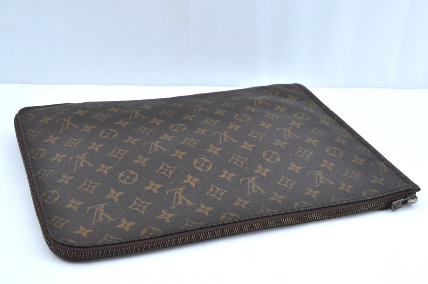 Authentic Louis Vuitton Monogram Poche Documents Document Case M53400 LV K0737