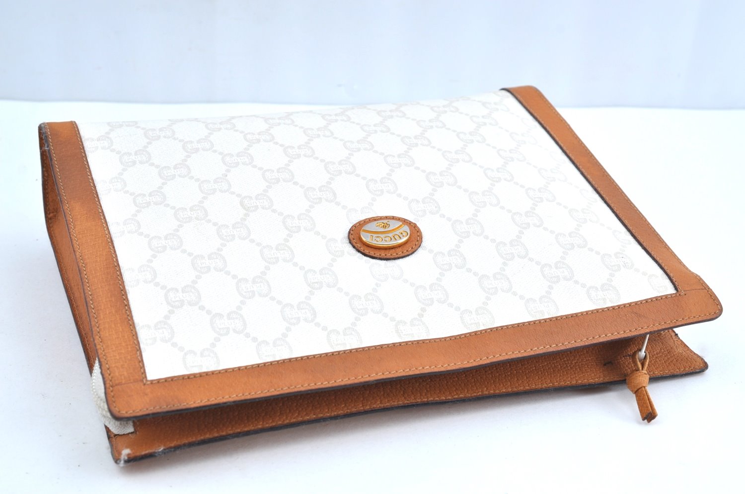 Authentic GUCCI GG Plus Clutch Hand Bag Purse PVC Leather White Brown Junk K0955