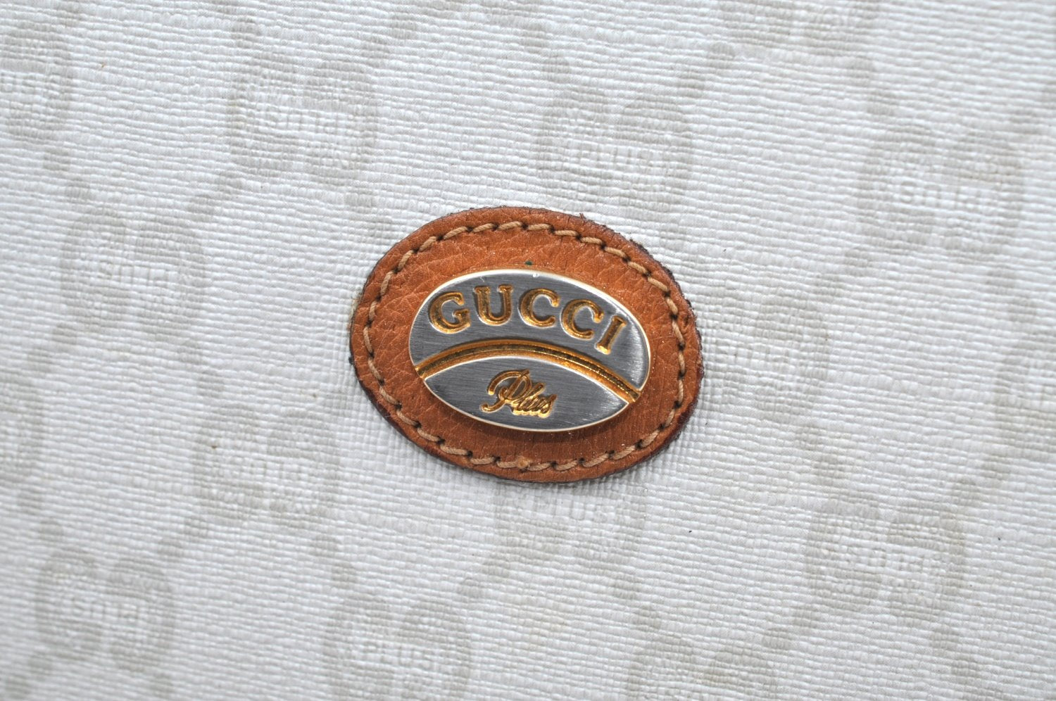 Authentic GUCCI GG Plus Clutch Hand Bag Purse PVC Leather White Brown Junk K0955