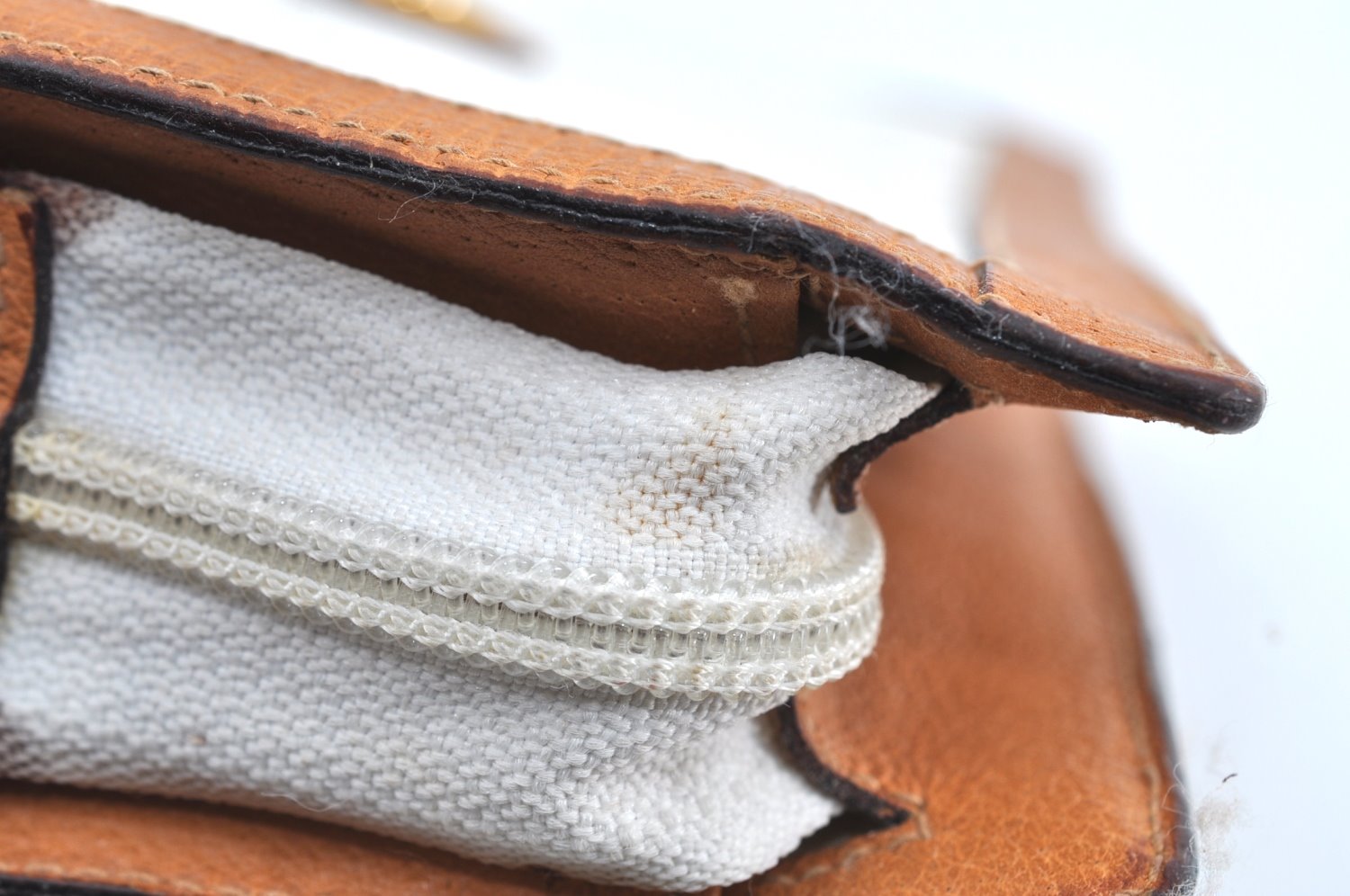 Authentic GUCCI GG Plus Clutch Hand Bag Purse PVC Leather White Brown Junk K0955