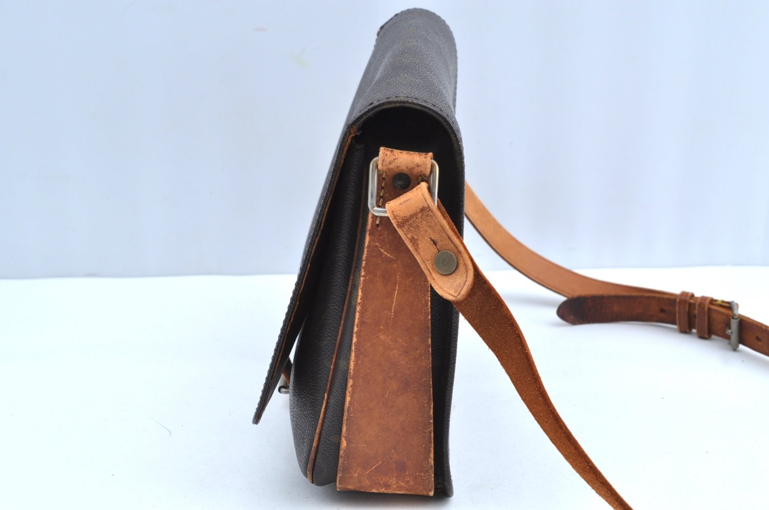 Auth Louis Vuitton Monogram Cartouchiere GM Shoulder Cross Bag Old Model K0992