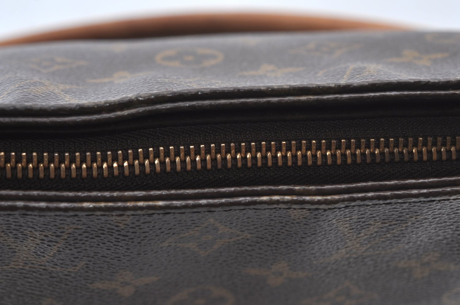 Authentic Louis Vuitton Monogram Looping GM Shoulder Bag M51145 LV Junk K1167