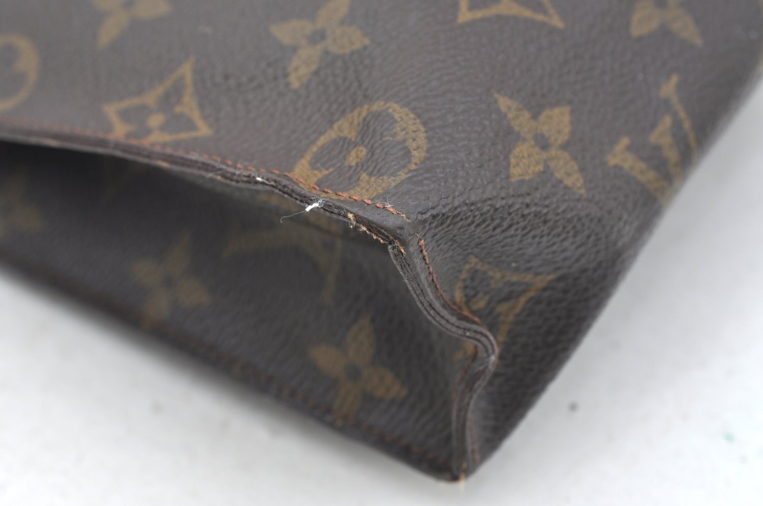 Auth Louis Vuitton Monogram Poche Toilette 26 Cosmetics Pouch Old Model LV K1699