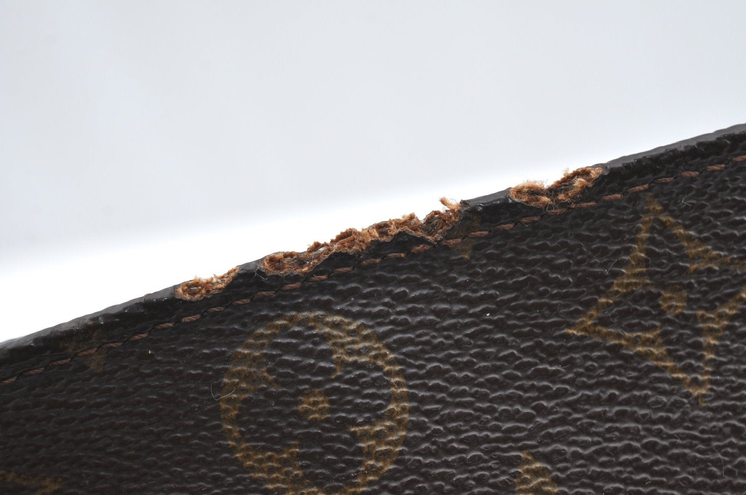 Auth Louis Vuitton Monogram Poche Toilette 26 Cosmetics Pouch Old Model LV K1699