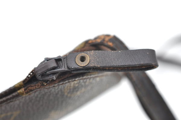 Auth Louis Vuitton Monogram Pochette Secret Shoulder Bag Pouch Old Model K1744