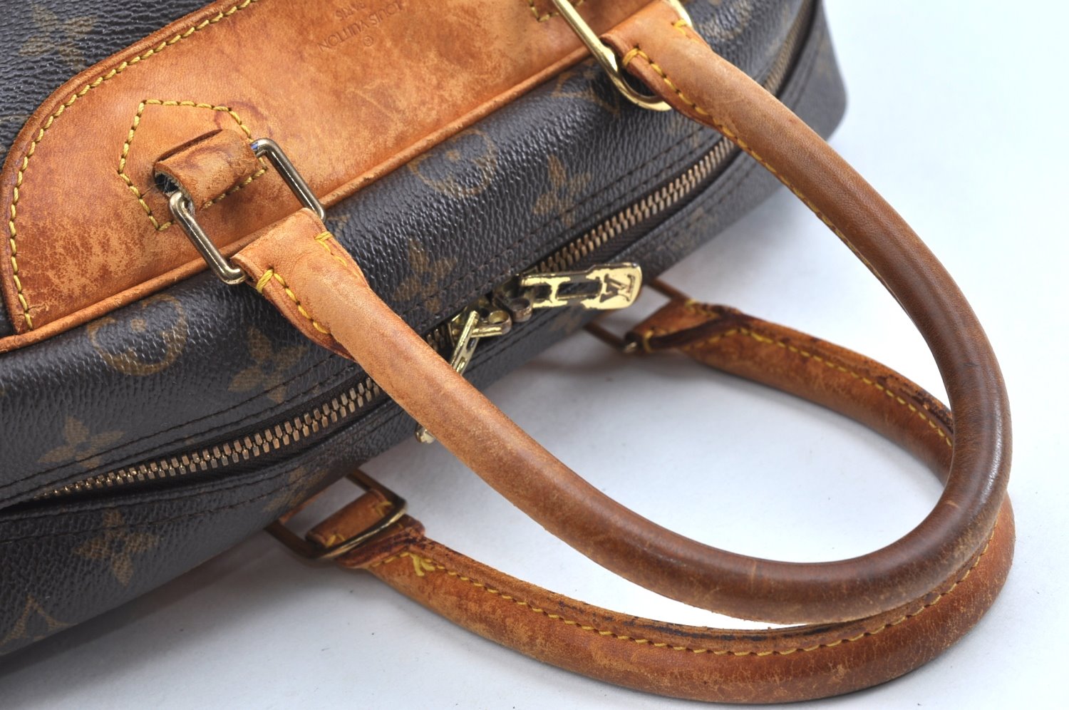 Authentic Louis Vuitton Monogram Deauville Hand Bag M47270 LV K1774