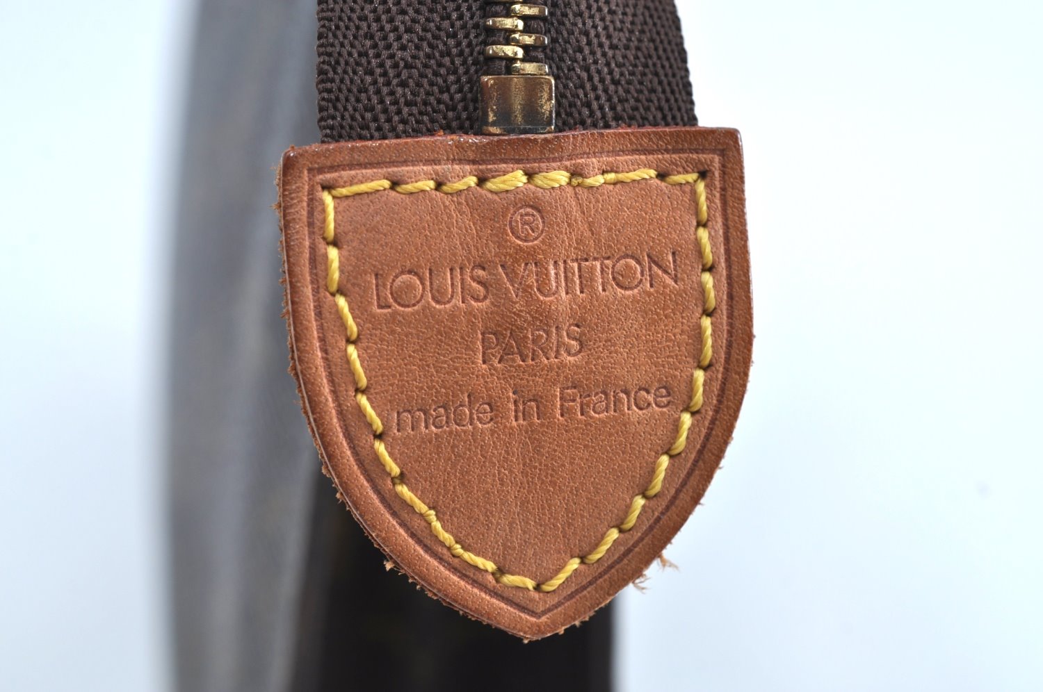 Auth Louis Vuitton Monogram Poche Toilette 26 Cosmetics Pouch Old Model K2003