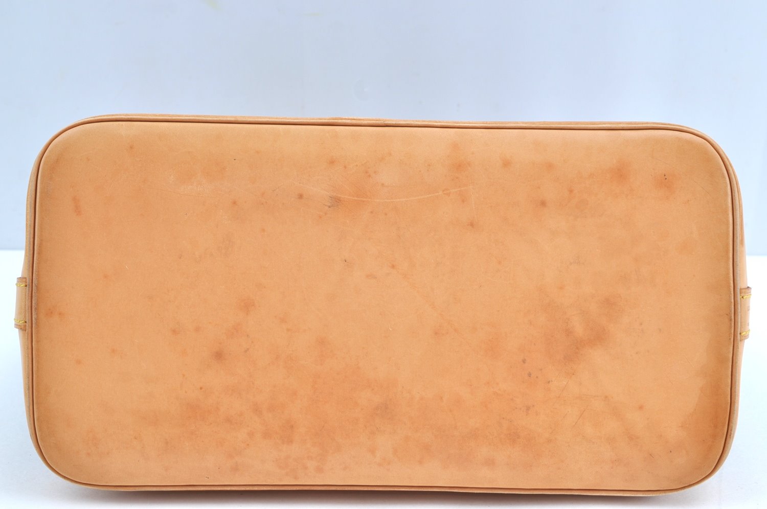 Authentic Louis Vuitton Monogram Alma Hand Bag Purse M51130 LV K2176