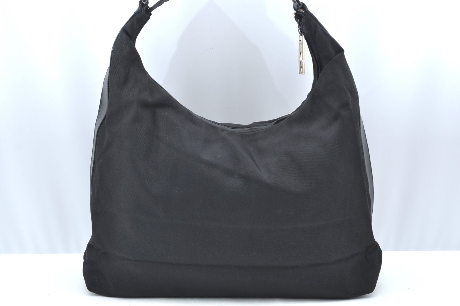 Authentic GUCCI Vintage Shoulder Hand Bag Nylon Leather Black  K4045
