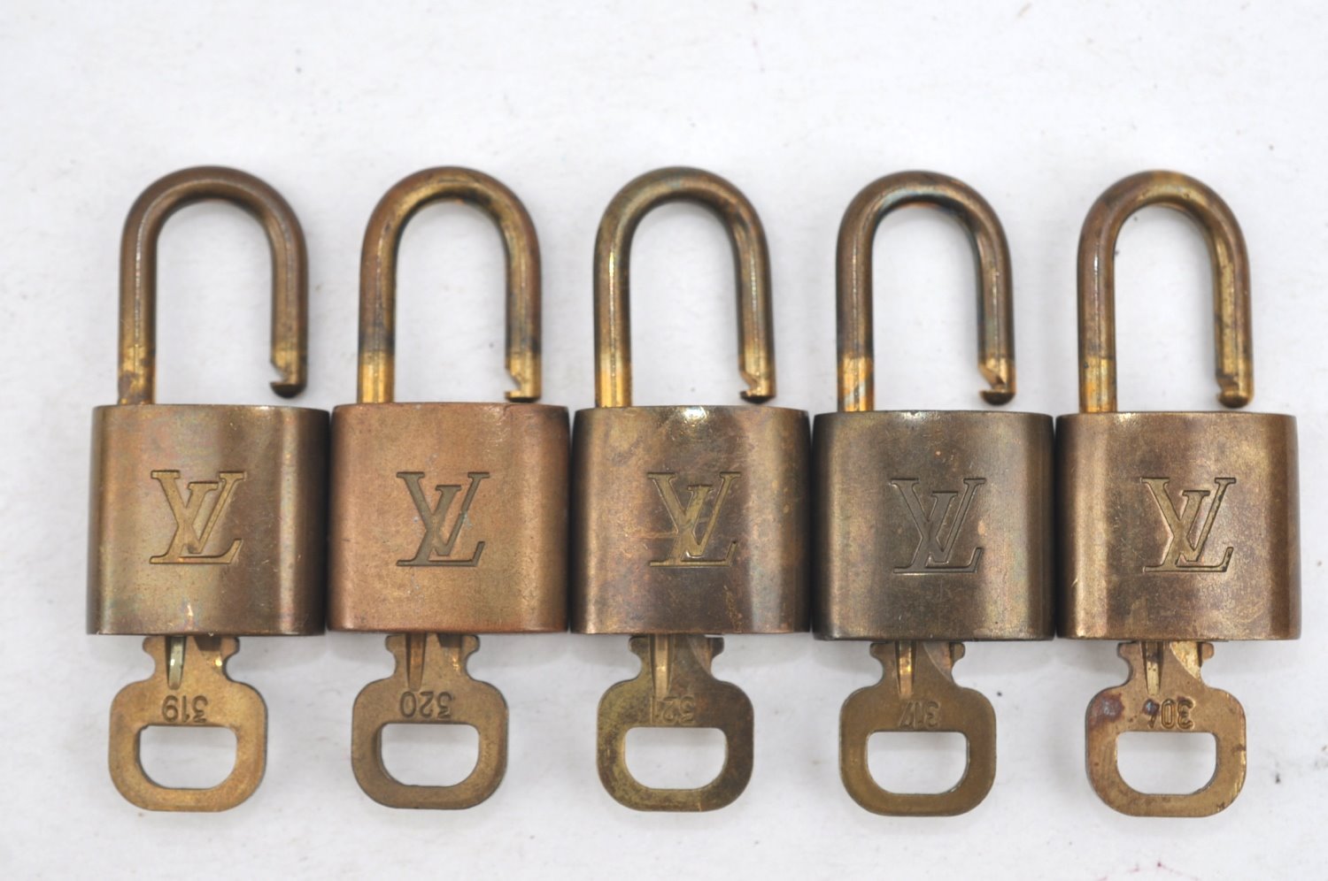 Authentic Louis Vuitton Padlock & Keys 10Set LV K4050