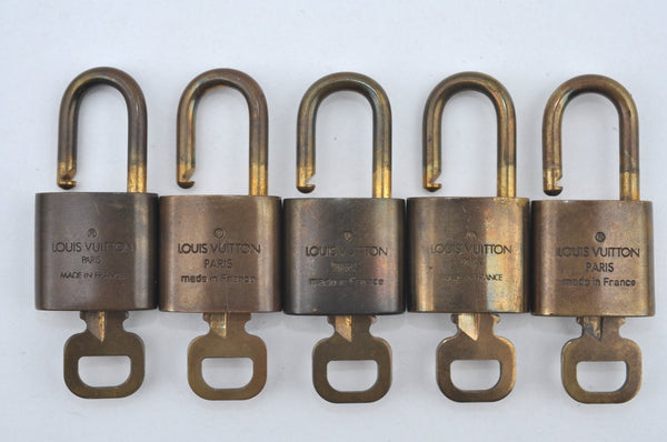 Authentic Louis Vuitton Padlock & Keys 10Set LV K4052