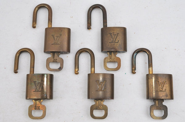 Authentic Louis Vuitton Padlock & Keys 10Set LV K4057