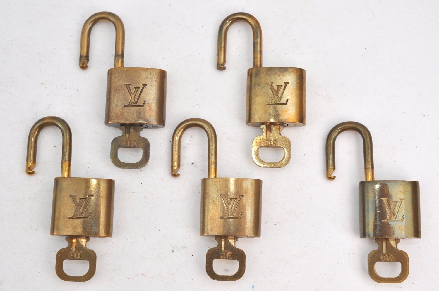 Authentic Louis Vuitton Padlock & Keys 10Set LV K4060