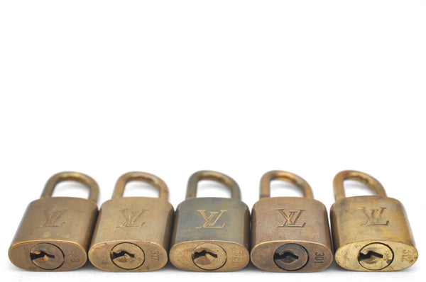 Authentic Louis Vuitton Padlock & Keys 10Set LV K4060