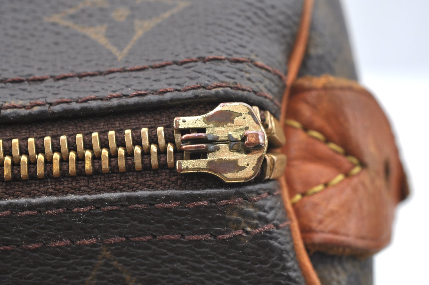 Authentic Louis Vuitton Monogram Speedy 30 Hand Boston Bag M41526 LV Junk K4061