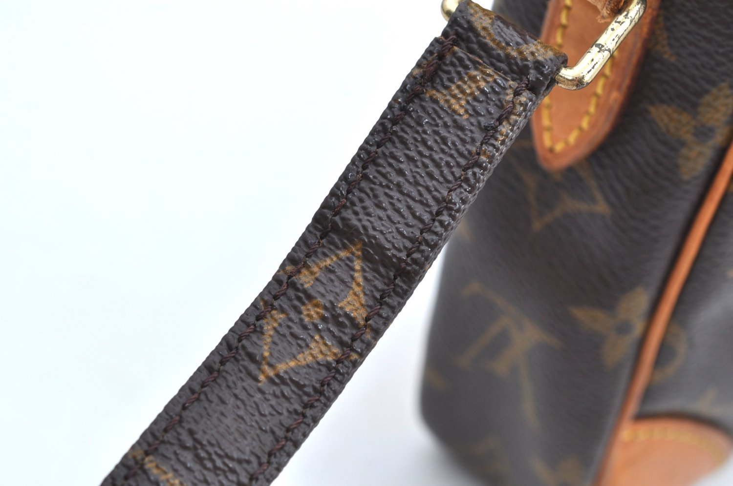 Authentic Louis Vuitton Monogram Danube Shoulder Cross Body Bag M45266 LV K4067