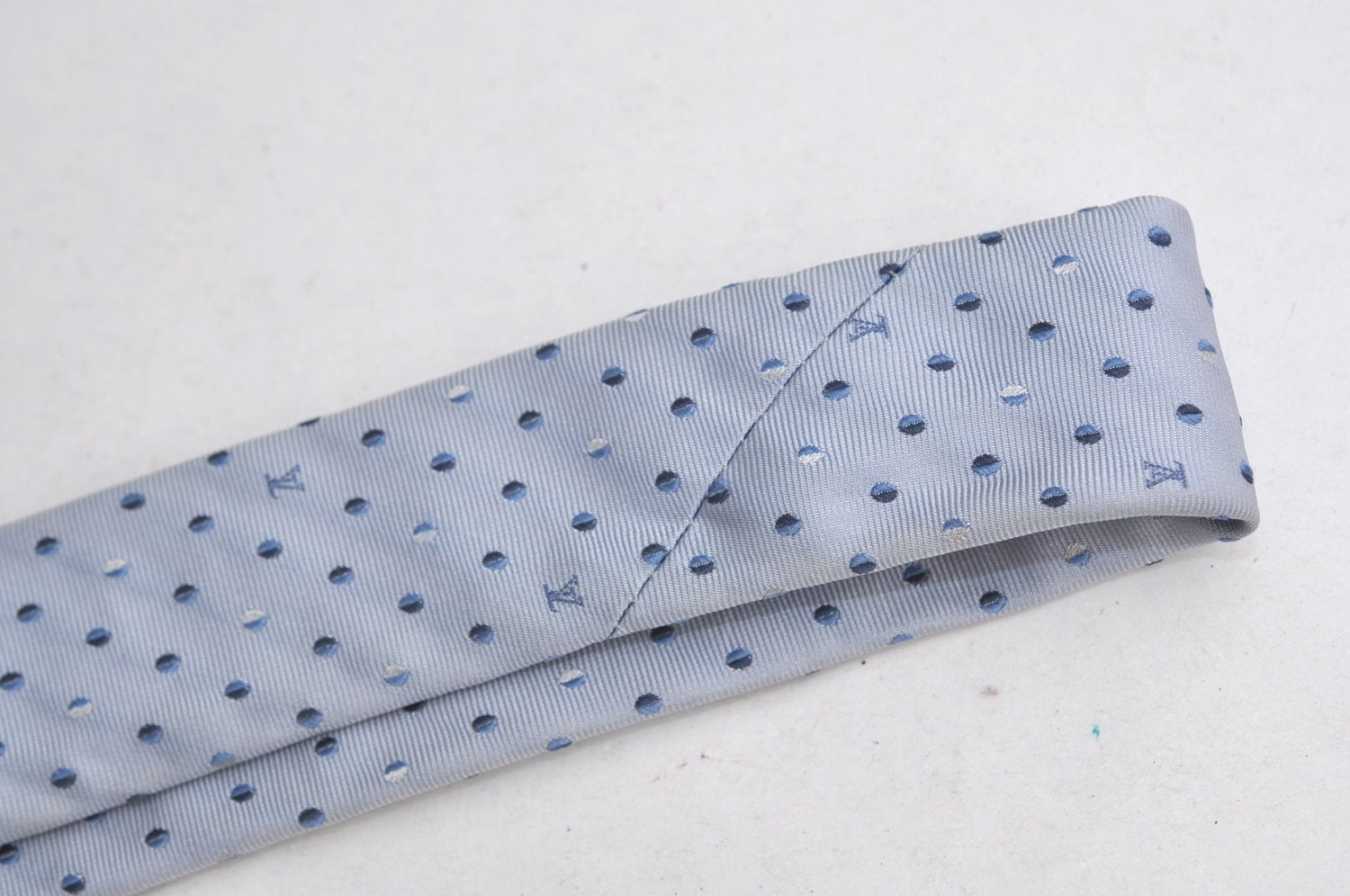 Authentic Louis Vuitton Necktie Tie Monogram Dots Pattern Silk Light Blue K4082