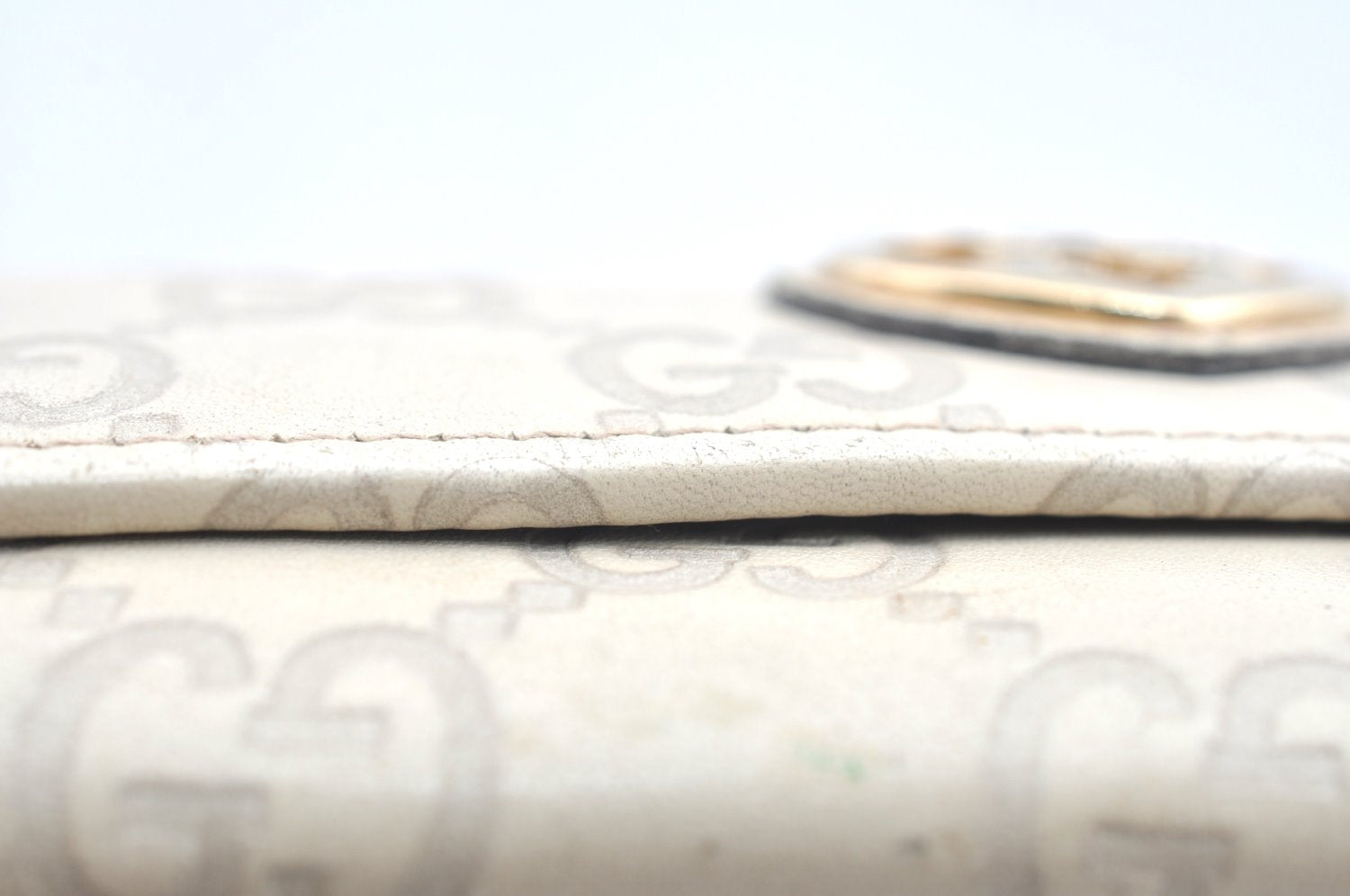 Authentic GUCCI Guccissima Lovely Heart 6 Key Case GG Leather 257217 White K4095