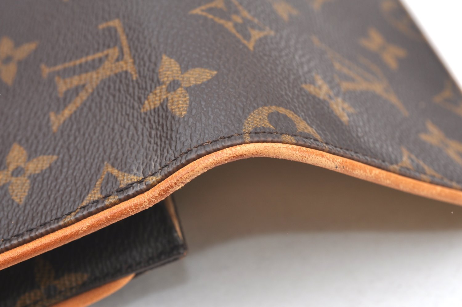 Authentic Louis Vuitton Monogram Pochette Twin GM Shoulder Bag M51852 LV K4146