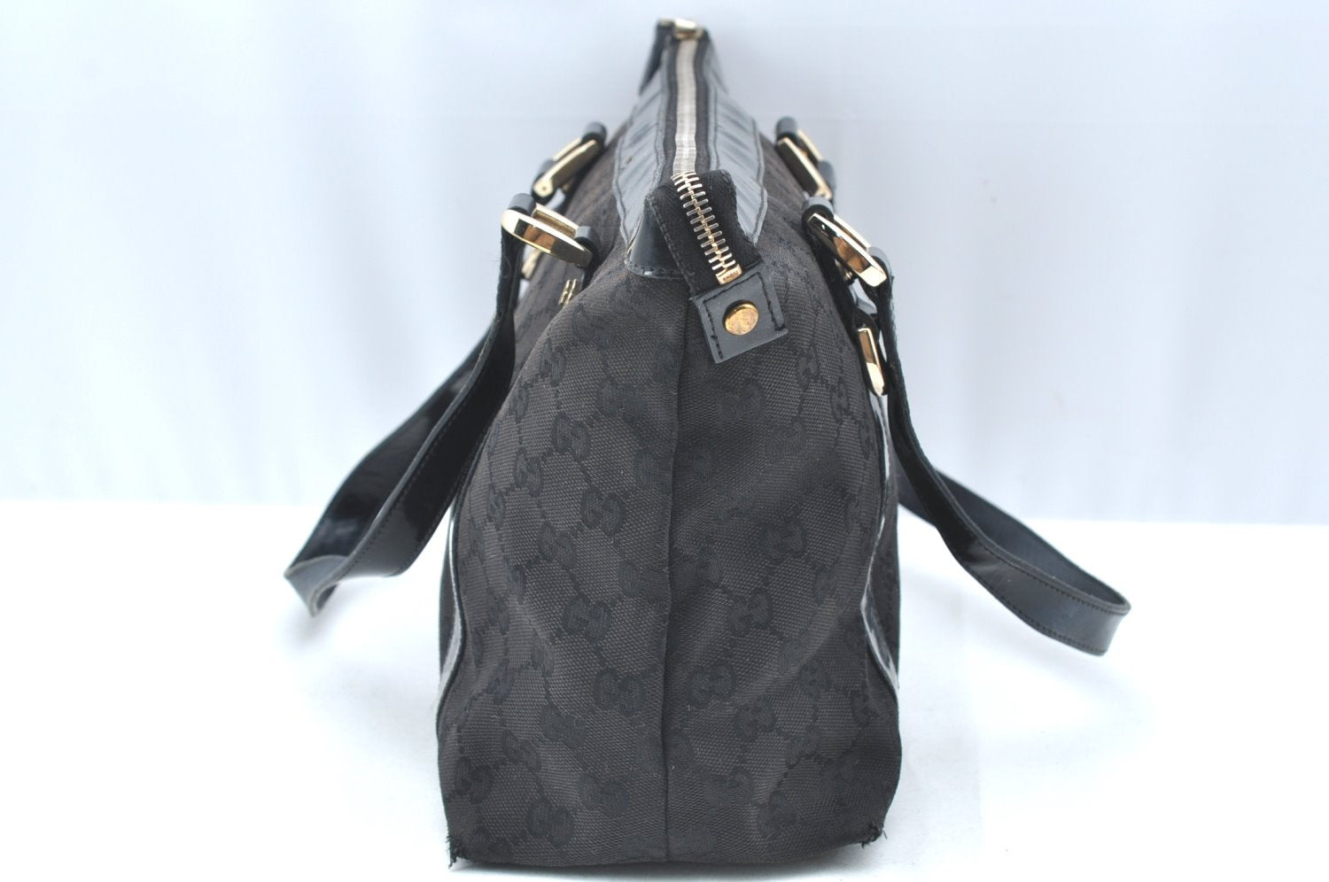 Authentic GUCCI Abbey Shoulder Tote Bag GG Canvas Enamel 141470 Black K4149