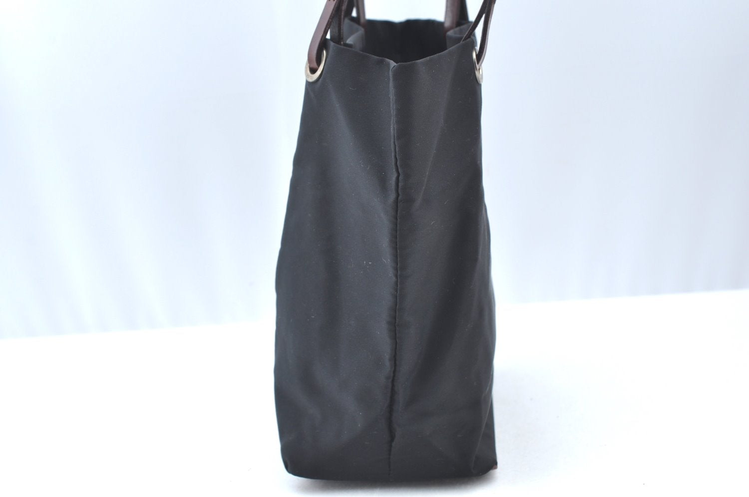 Authentic FENDI Vintage Shoulder Hand Bag Purse Nylon Leather Black K4152