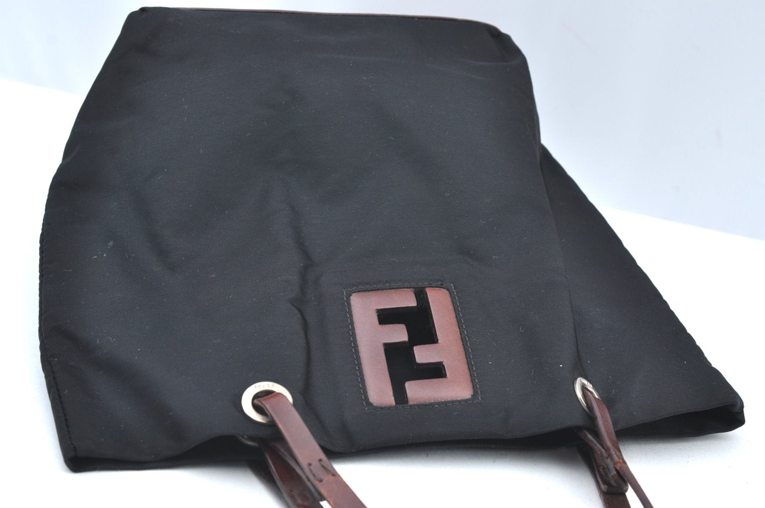 Authentic FENDI Vintage Shoulder Hand Bag Purse Nylon Leather Black K4152