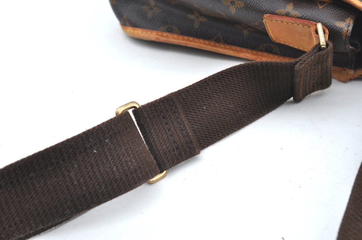 Auth Louis Vuitton Monogram Messenger Bosphore PM Shoulder Bag M40106 LV K4161