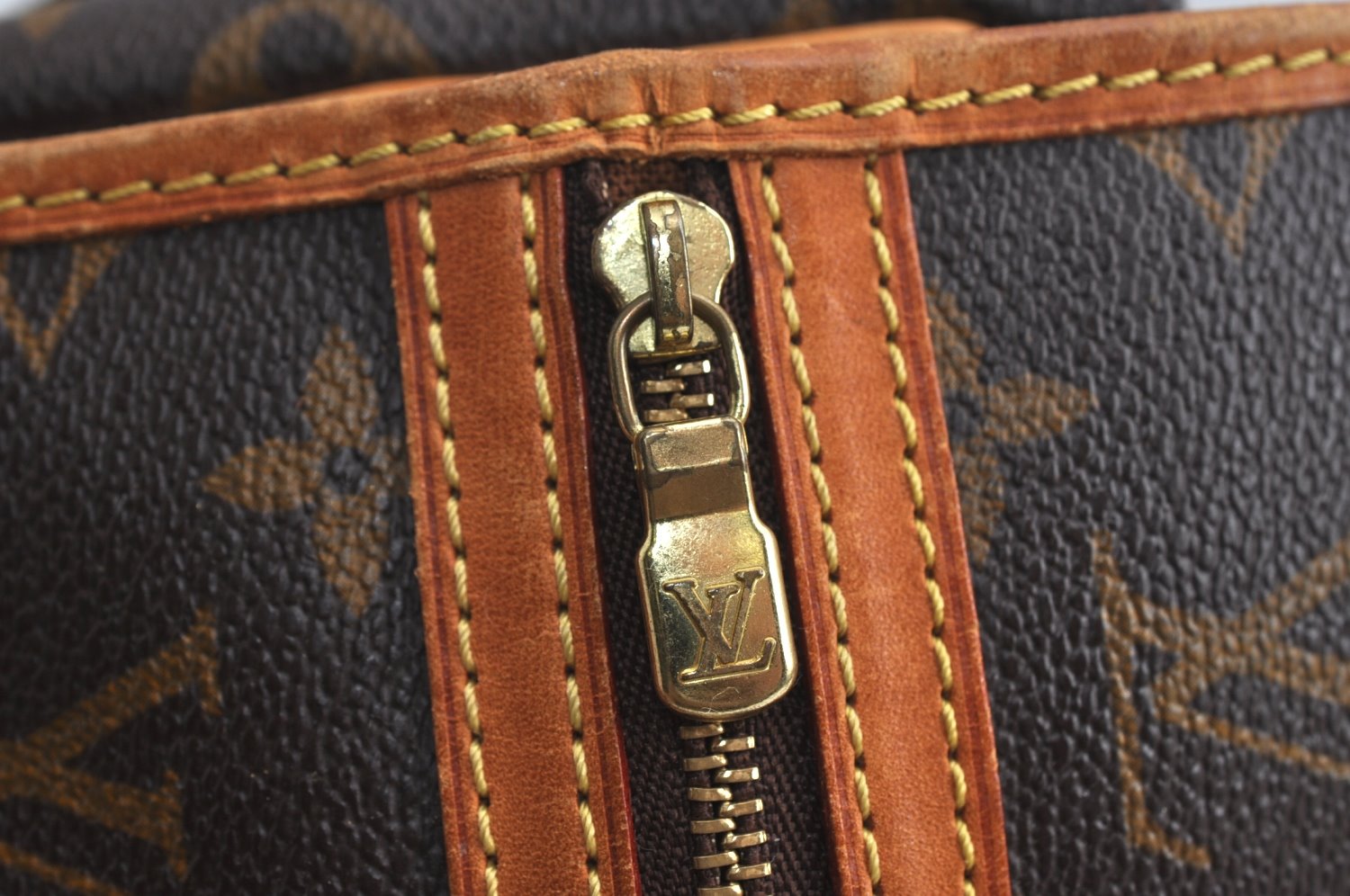 Auth Louis Vuitton Monogram Messenger Bosphore PM Shoulder Bag M40106 LV K4161