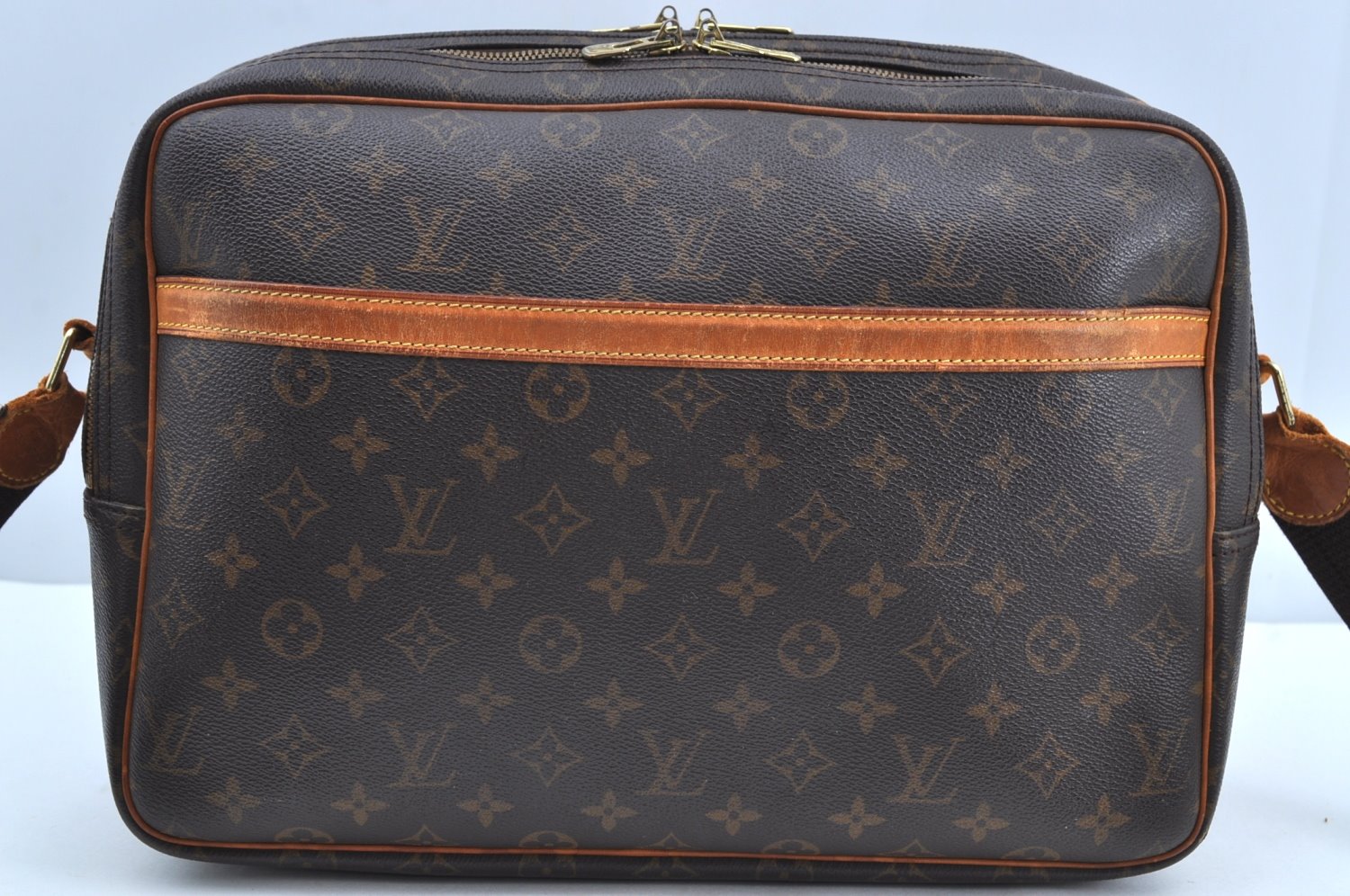Authentic Louis Vuitton Monogram Reporter GM Shoulder Cross Bag M45252 LV K4167